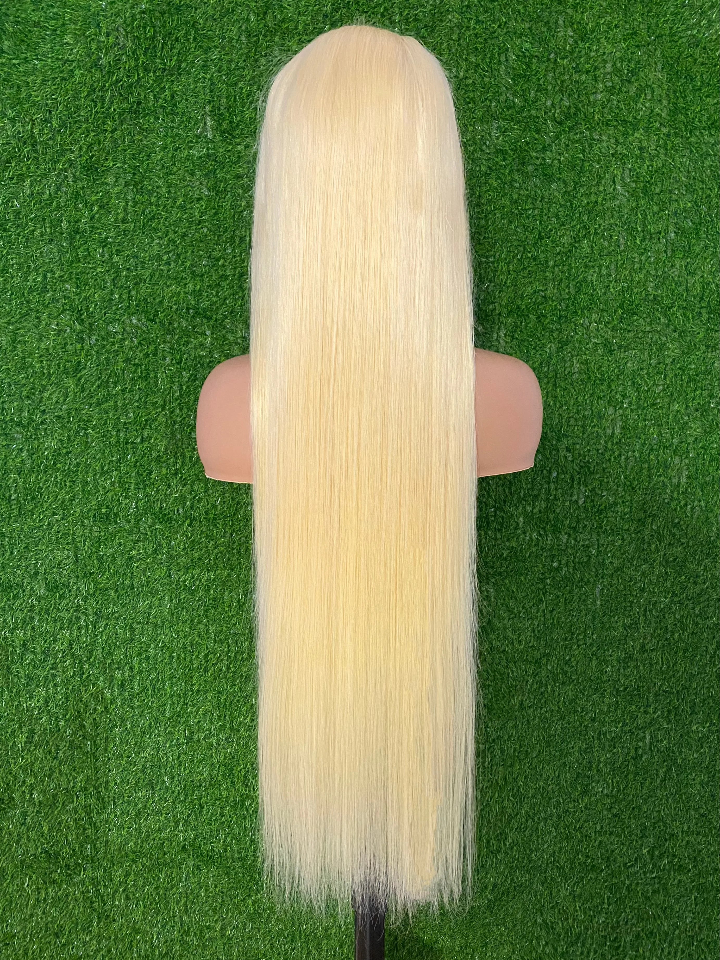 Platinum Glow | 613 Blonde Glueless HD Lace 5x5 Closure Wig Pre-Cut